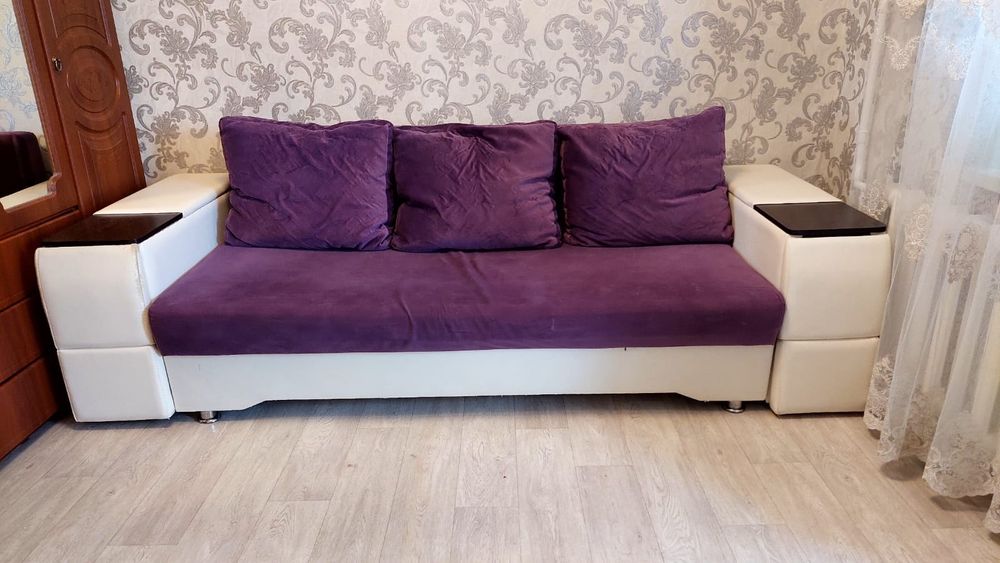 Продам диван в хорошем состоянии