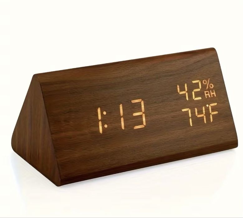 Часовникв два цвята