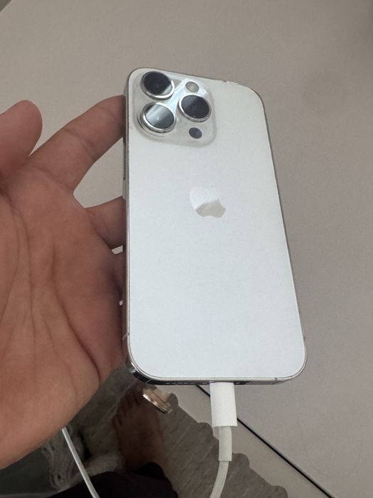 iphone 14 pro в хорошем состоянии