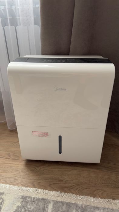 Осушитель воздуха Midea