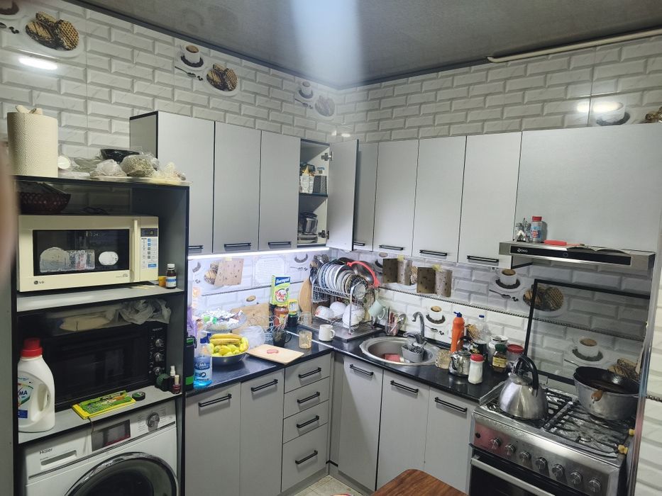 Кухонный мебельный