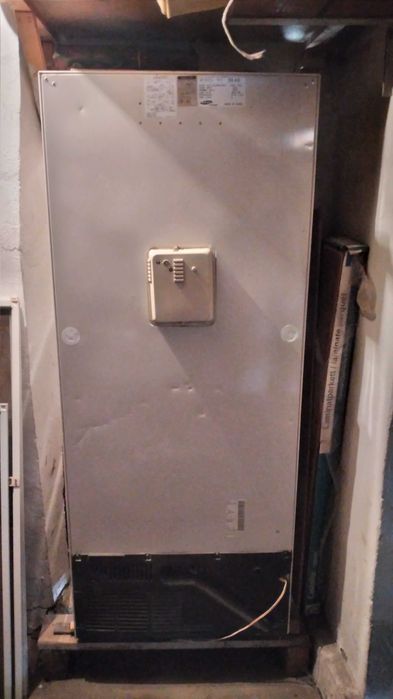 Холодильник Samsung