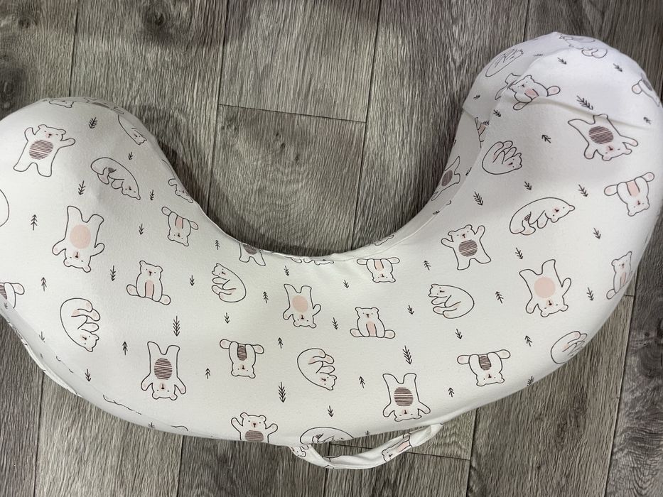 Анатомическая подушка для кормления Мамагу