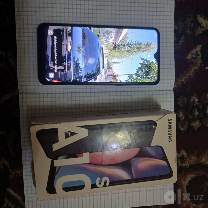 Samsung A10 S Bir qol telifon.