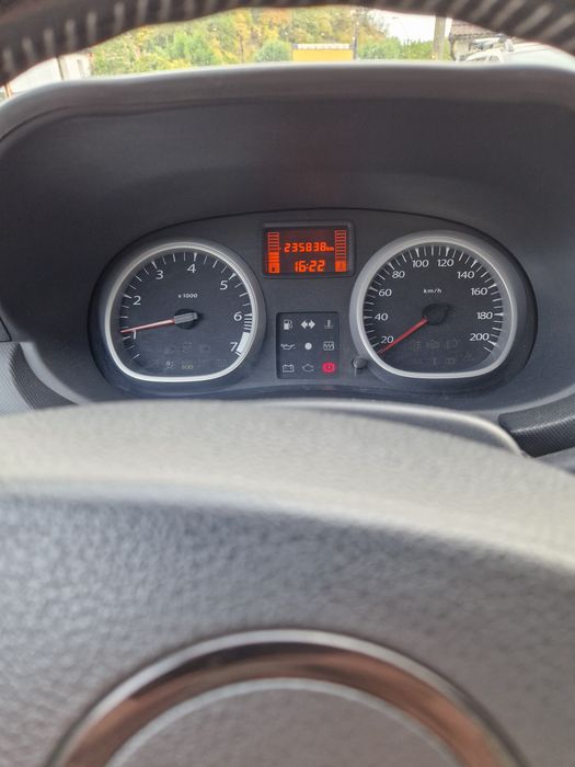 Vând Dacia Duster ,1.6  benzina  an 2012