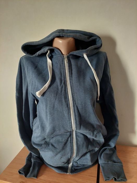 Дамски суичъри и блузка