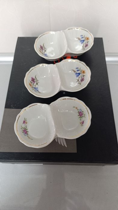 Тарелки форфоровые