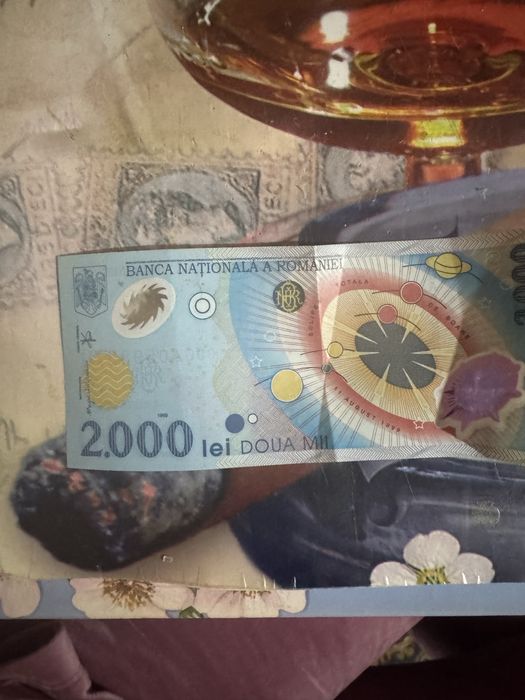 Vand bancnota cu eclipsa