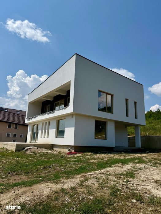 Casa noua Corunca P+E, str Rasaritului
