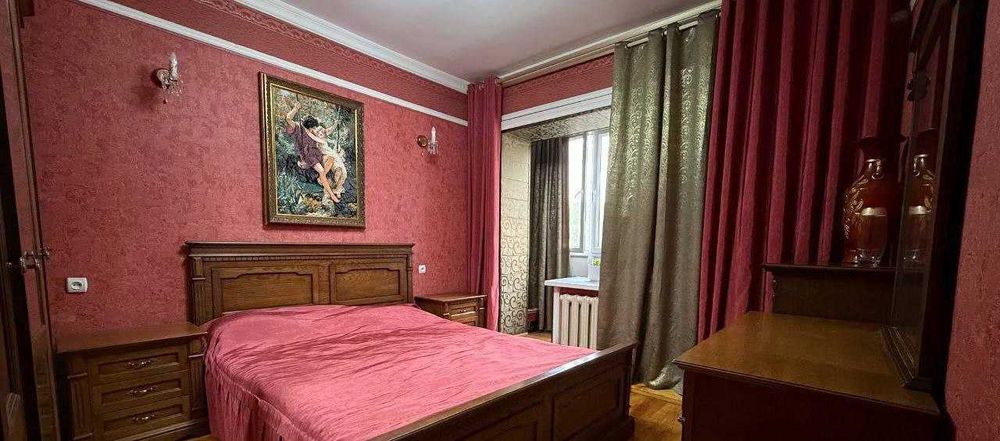 Продается квартира в Яшнабадском районе Авиасозлар 3-х ком 70м2 3-этаж