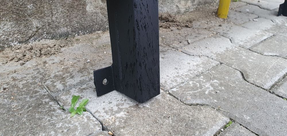 Balustrada metal.  Vopsit negru mat.