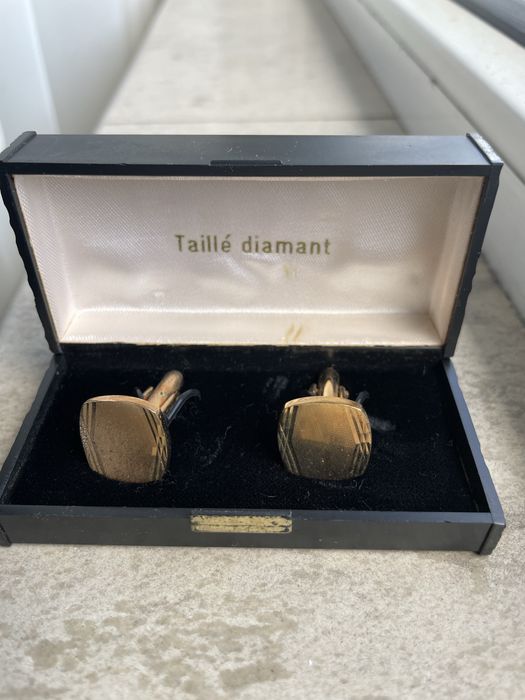 Друзи от висококачвствен кехлибар!