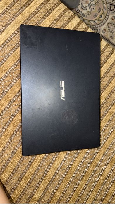 Asus ноутбук сатылады