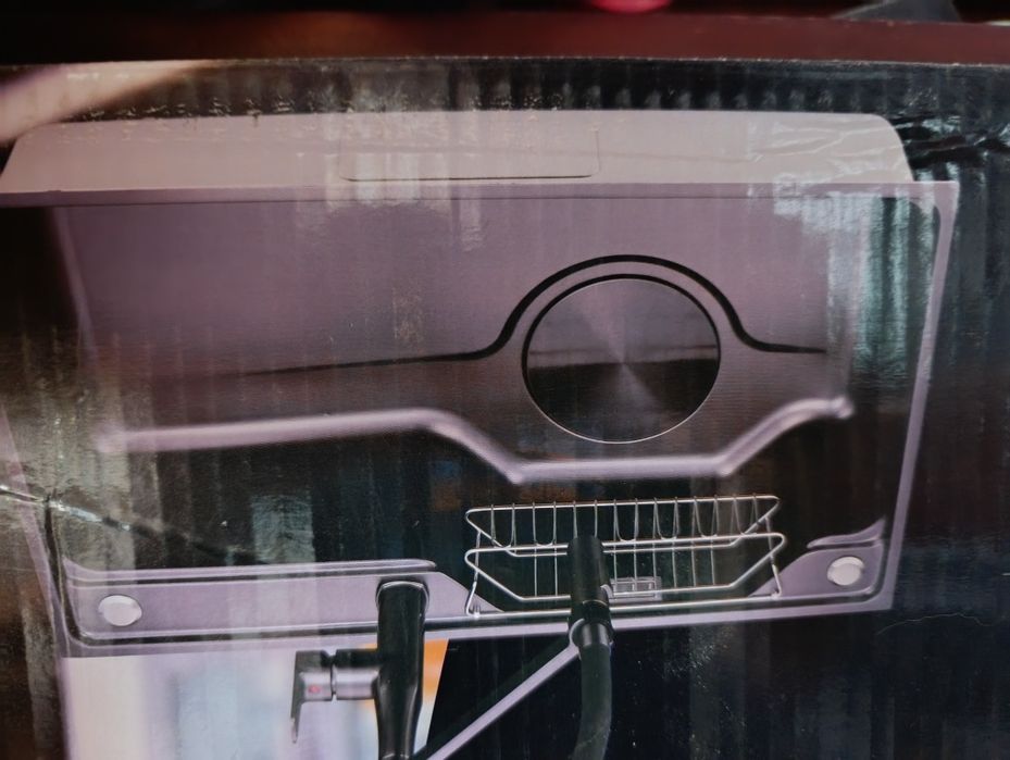 Врезная мойка нова