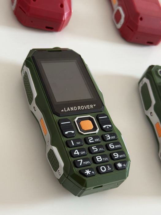 vand telefon Land Rover dual sim