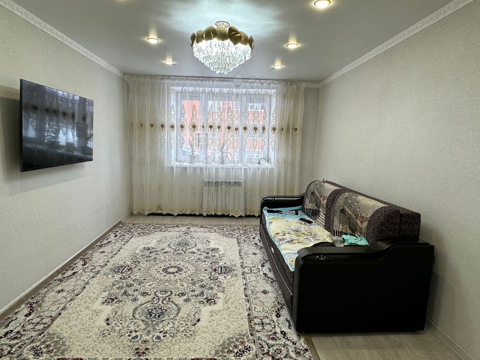 Продам 2 ком кв на 9 мкр