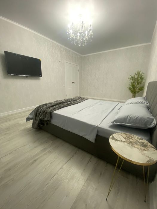 Сдам посуточно 1 комн ЖК Байсанат