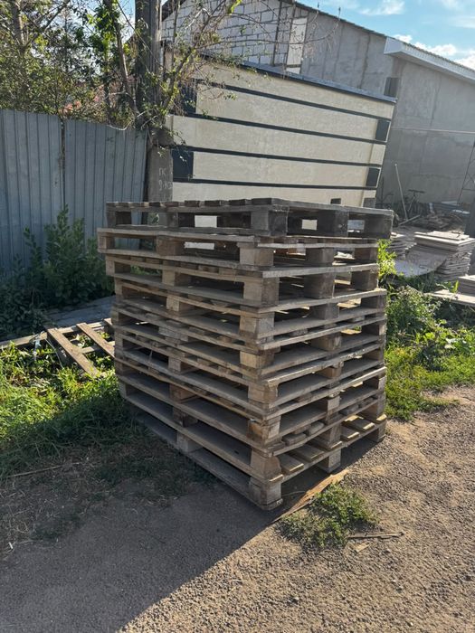Продам поддоны по 1000