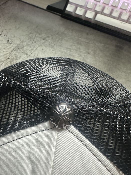 Șapcă Chrome Hearts alb cu negru