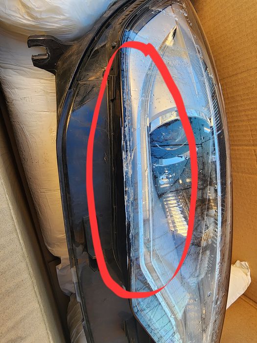 Pereche faruri stanga/dreapta DRL Audi A6 C7 originale - cu defect