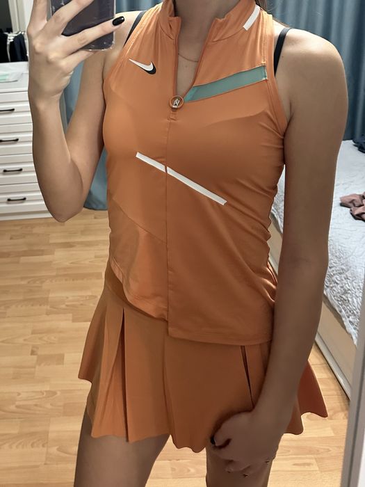 Теннисный костюм