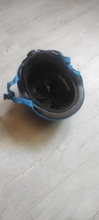 шлем для роликов