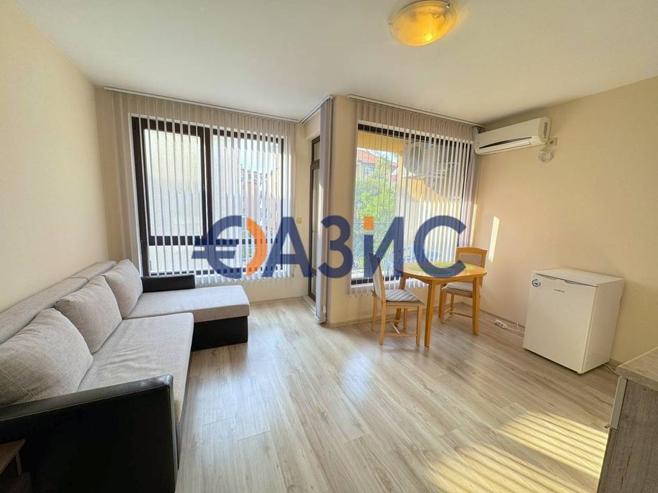 Продава се Едностаен апартамент в Несебър - 39 кв.м за 1357 €/кв.м - Снимка #3