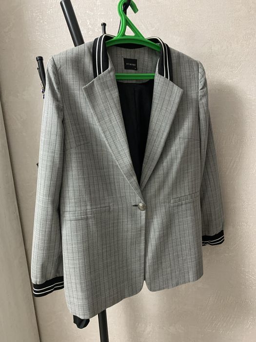 Костюм женский