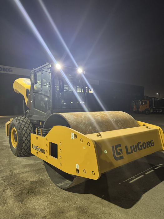 Каток грунтовый 16 - 18 тонн в аренду