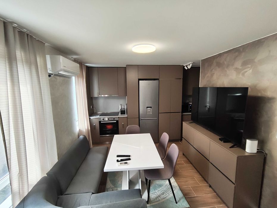 Продава се Двустаен апартамент в Търговище, Център - 50 кв.м за 2295 €/кв.м - Снимка #1