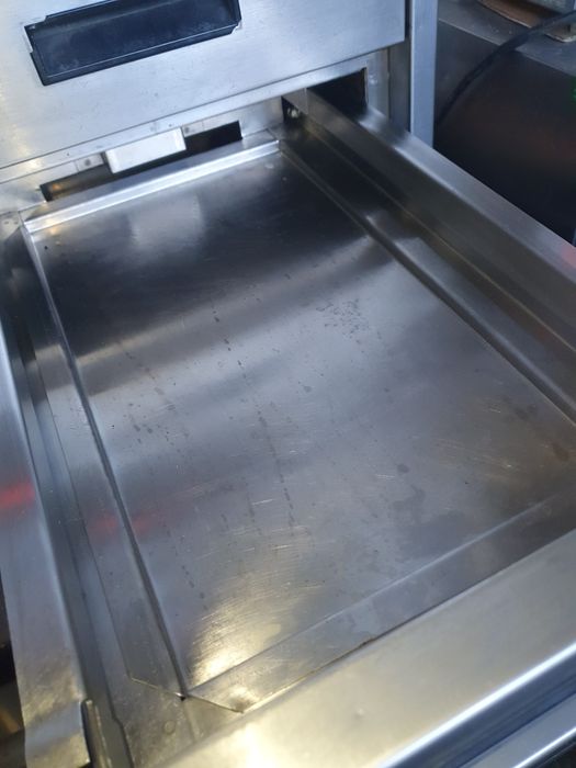 Дехидрататор / топъл шкаф HENNY PENNY