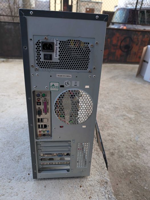 Кутия за PC Spire SwordFin Tower.