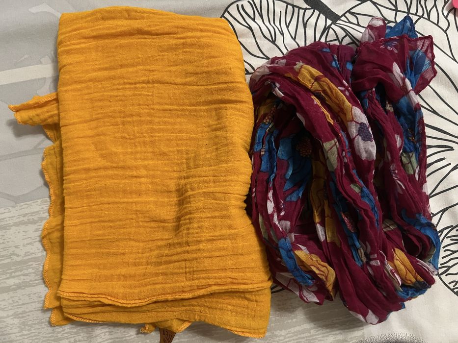 Кърпи за глава и многоцветни плажни шалове