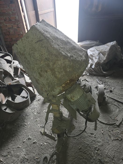 Продам бетономешалку