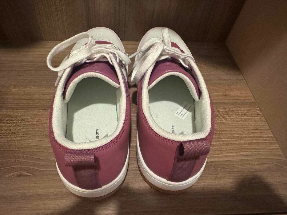 Calvin Klein Jeans сникърси