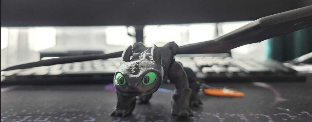 Dragon flexibil din plastic