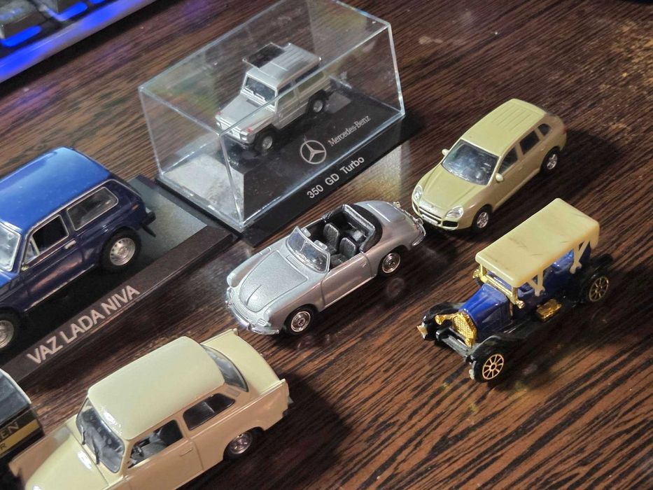 Lot de 8 masinute vintage de colectie 2