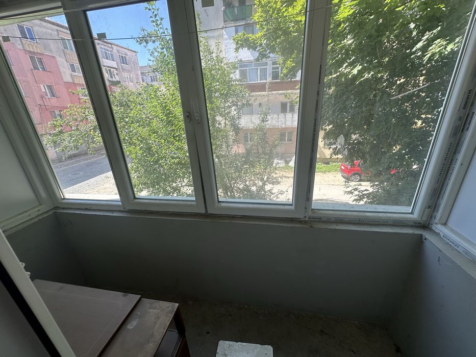 Apartament 3 camere, decomandat, et. 1, 80mp, zona centrala a orasului Beclean