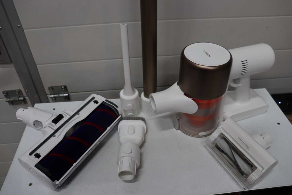 Вертикална прахосмукачка Xiaomi - Vacuum Cleaner G10 Plus EU, бяла