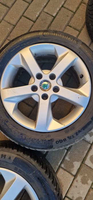 Jante aliaj +Cauciucuri de iarna R16