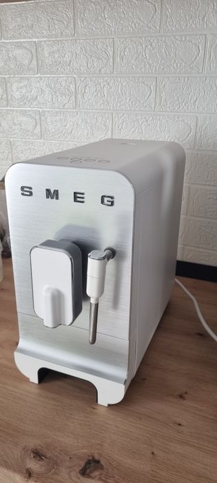 Espressoare  MIELE 5100, Delonghi PrimaDonna, Smeg