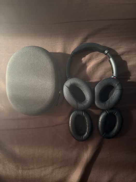 Sony WH1000XM4 слушалки