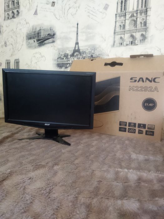 Монитор acer в  отличном состоянии