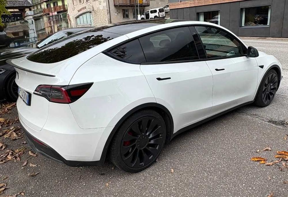 Dezmembrez Tesla Model Y Dual Motor 0 km an 2022