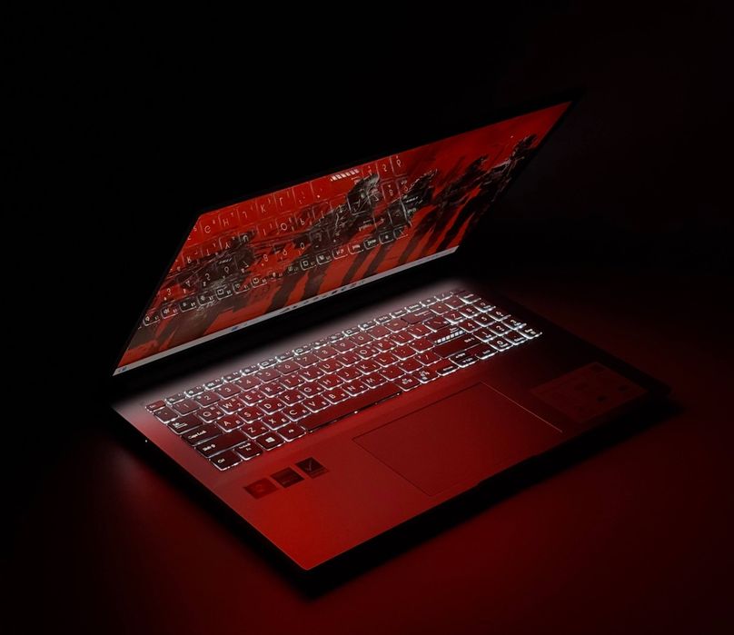 Asus vivobook 16X OLED M7600QE