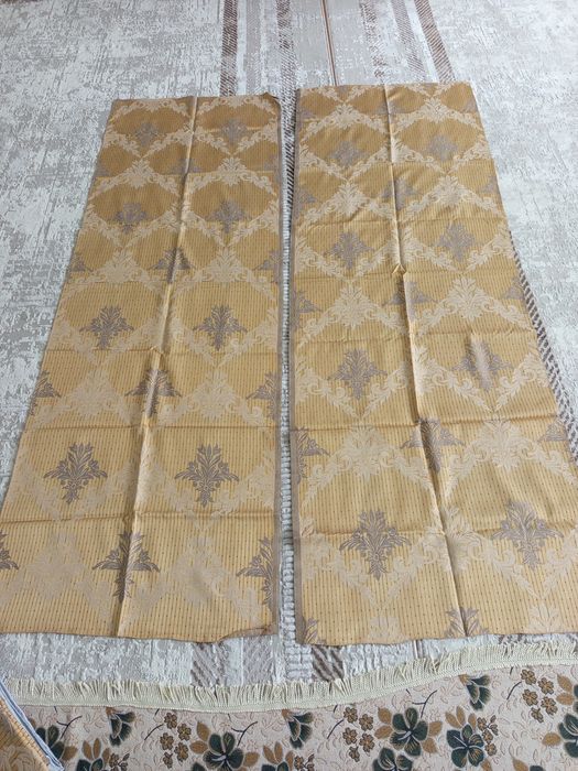 Отличные занавески золотистого цвета