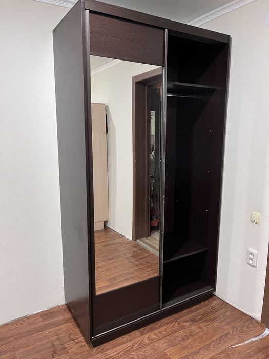 Шкаф купе продам срочно