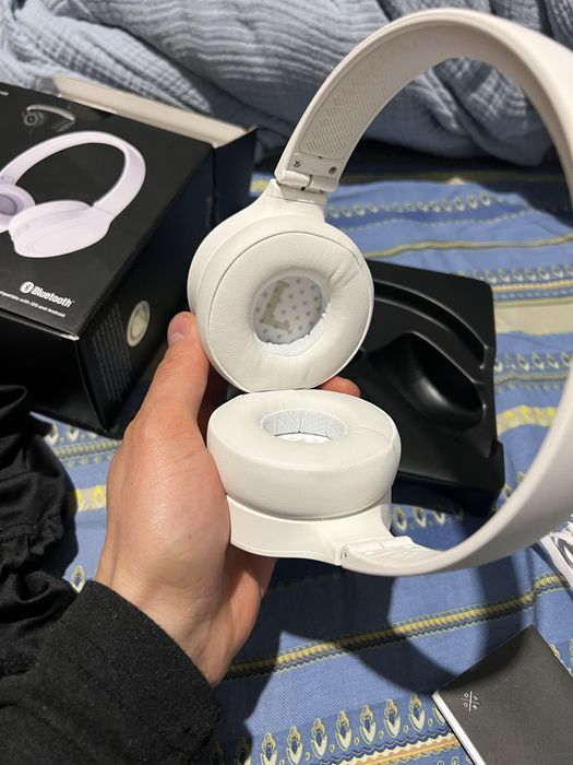 Caști bluetooth noi