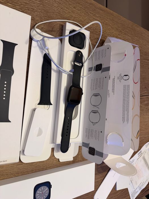 Smartwatch Apple seria 8 aluminium case 45 mm