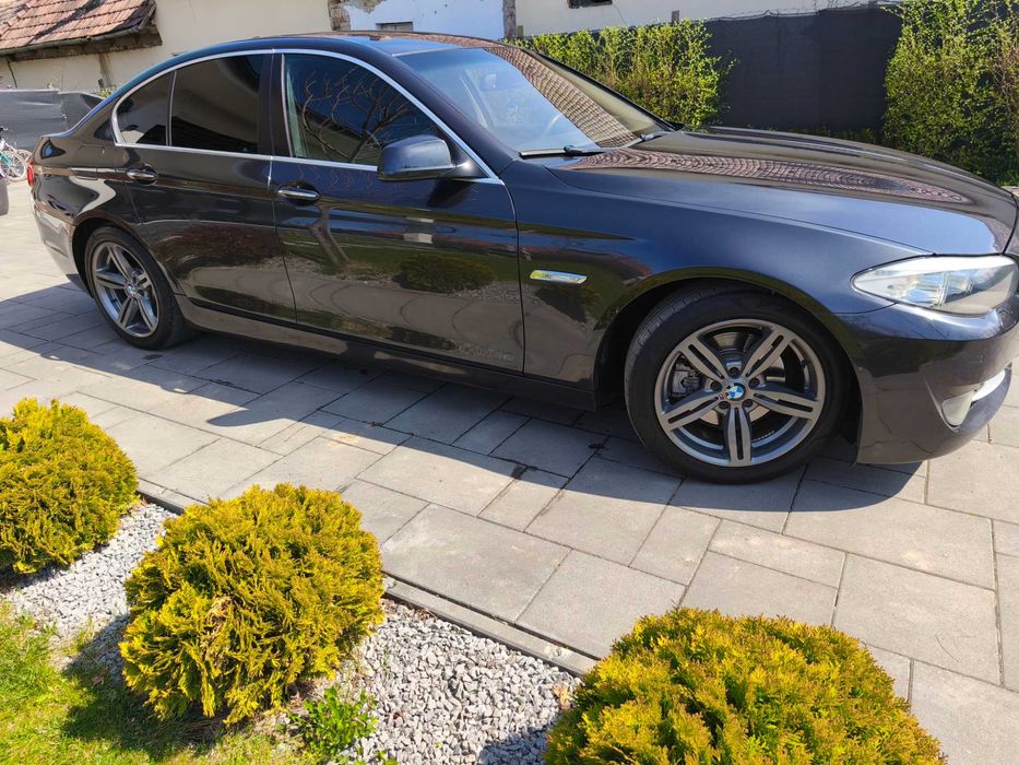 BMW f10 520D 2011